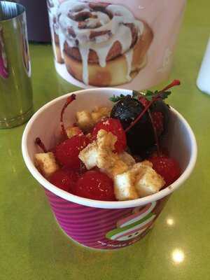 Menchie's Frozen Yogurt