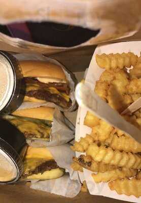 Shake Shack Kop - Outside Of Mall