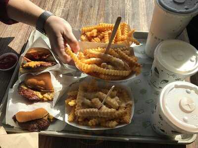 Shake Shack Kop - Outside Of Mall