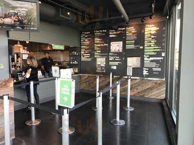 Shake Shack Kop - Outside Of Mall