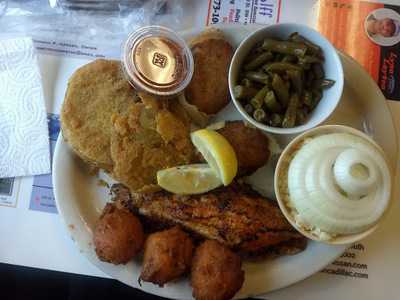 Libby's Catfish And Diner