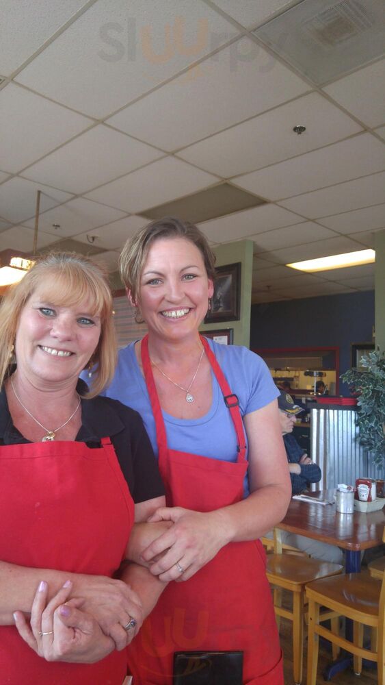 Starv'n Marv'n Family Restaurant