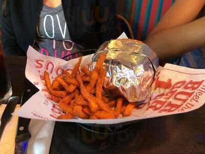 Red Robin Gourmet Burgers