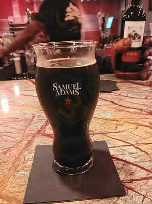 Shade Tree Wine Bistro