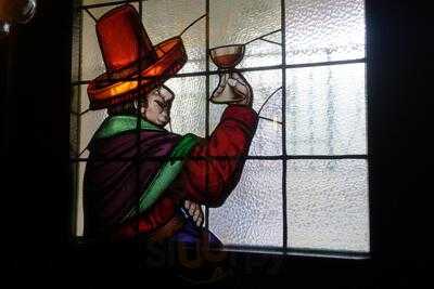 The Mirror Room At Hotel Bentley