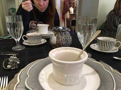 Camellia's Sin Tea Parlor And Gift Shop