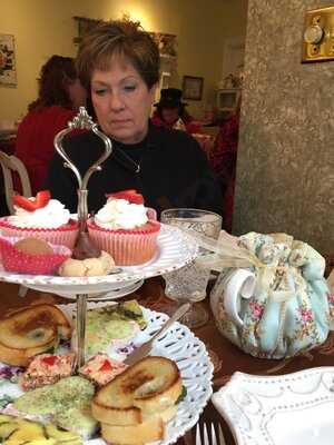 Camellia's Sin Tea Parlor And Gift Shop
