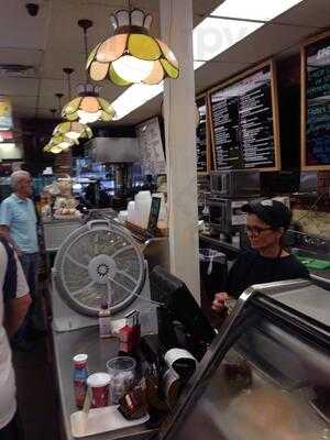 Fortuna's Deli & Caterers