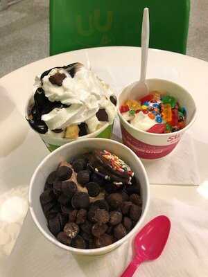 Sweet Frog Frozen Yogurt