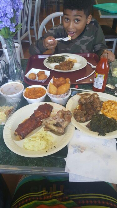 Ward's Steak And Cheese