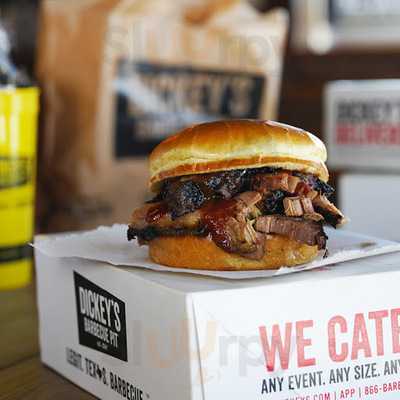 Dickey's Barbecue Pit