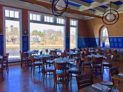 The Boathouse At Saugatuck