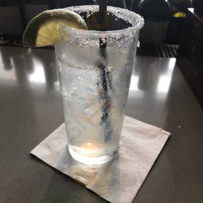 Cask + Shaker Craft Bar And Kitchen