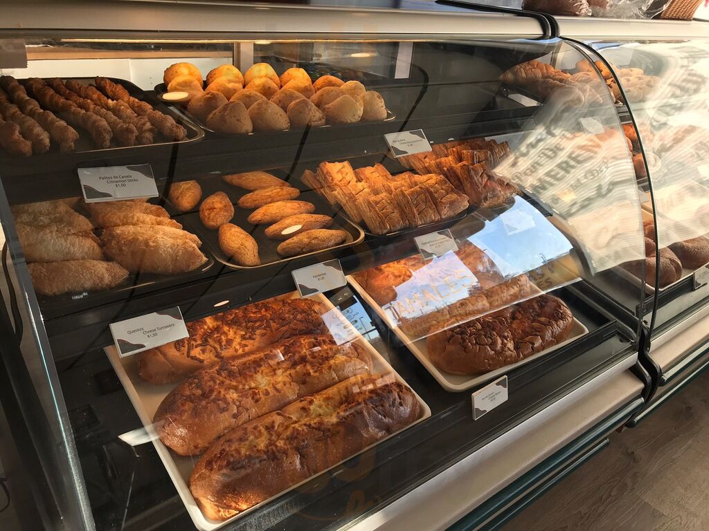 Rolo's Bakery