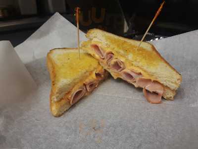 Highway 67 Roadhouse Bar & Grill