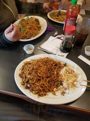 Khan's Mongolian Grill