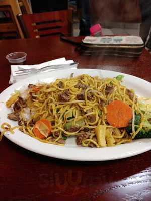 Khan's Mongolian Grill