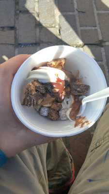 Top This Frozen Yogurt