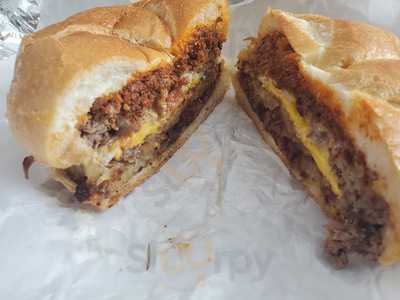 Jr's Delicatessen & Grille