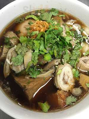 Wong's Chinese & Thai Cuisine