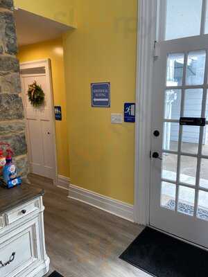 The Sunrise Cafe' Sandwich Shop