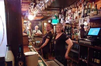 The Peddler's Daughter Irish Restaurant & Pub