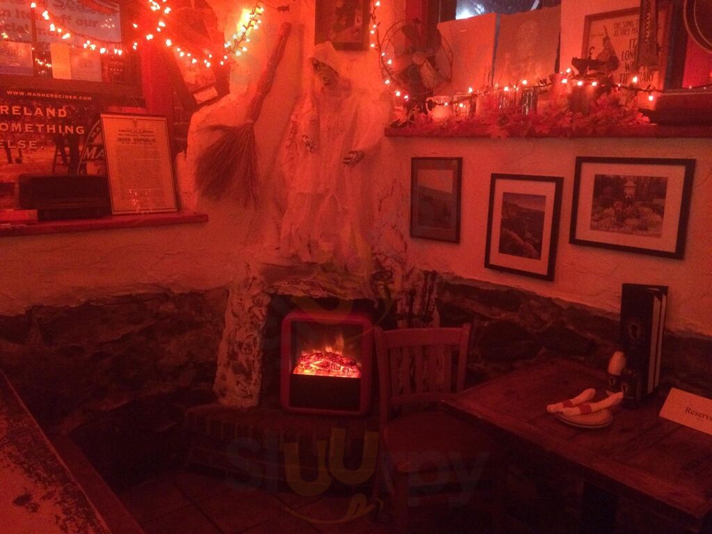 The Peddler's Daughter Irish Restaurant & Pub