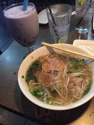 Ipho Noodle House