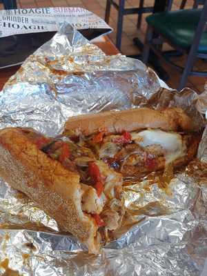 Giovannis Roastbeef & Pizzeria