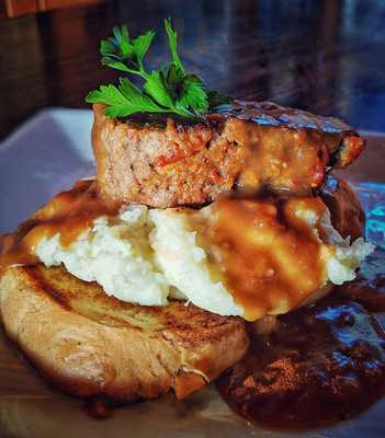 Lakeside On Hauser Lake