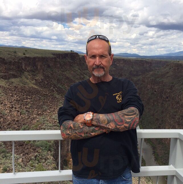 O'sheas Pub And Grill