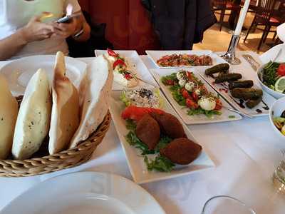 Yummee House Restaurant