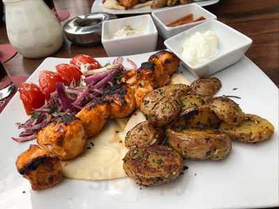 Yummee House Restaurant