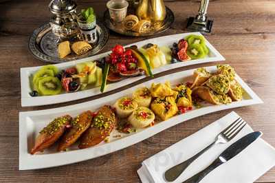 Yummee House Restaurant