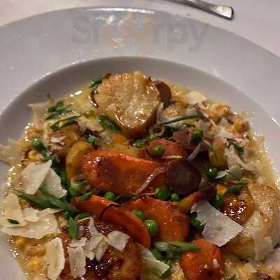 Mere Bulles Restaurant & Events