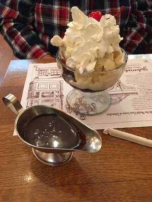Zaharako's Ice Cream Parlor