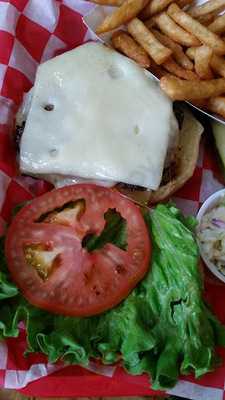 Joe Willy's Bar & Grill