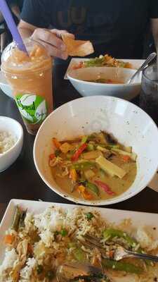 Basil Thai Bistro