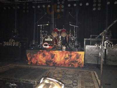 Bronson Rock Burger And Beer