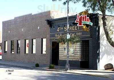 4th Street Bar & Grill