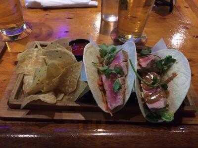 4th Street Bar & Grill