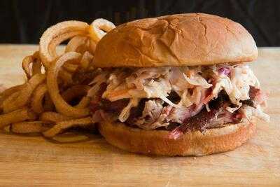 Van's Pig Stands - Moore