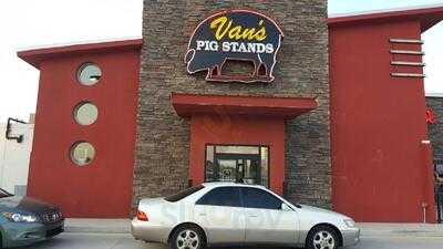 Van's Pig Stands - Moore