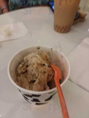 Yo Mama Frozen Yogurt And More