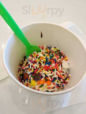 Yo Mama Frozen Yogurt And More