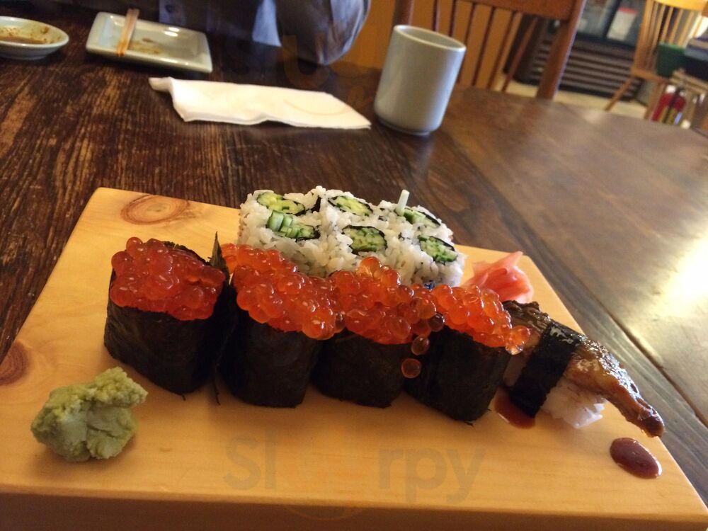 Yoshi Sushi