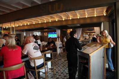 One Thirteen Restaurant