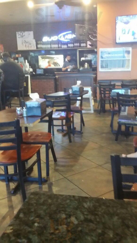 Gus's Ny Pizza & Bar