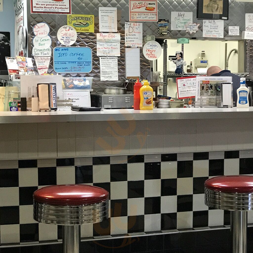 Strong Family Diner At Papa's