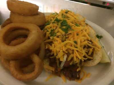 Lyla's Family Restaurant